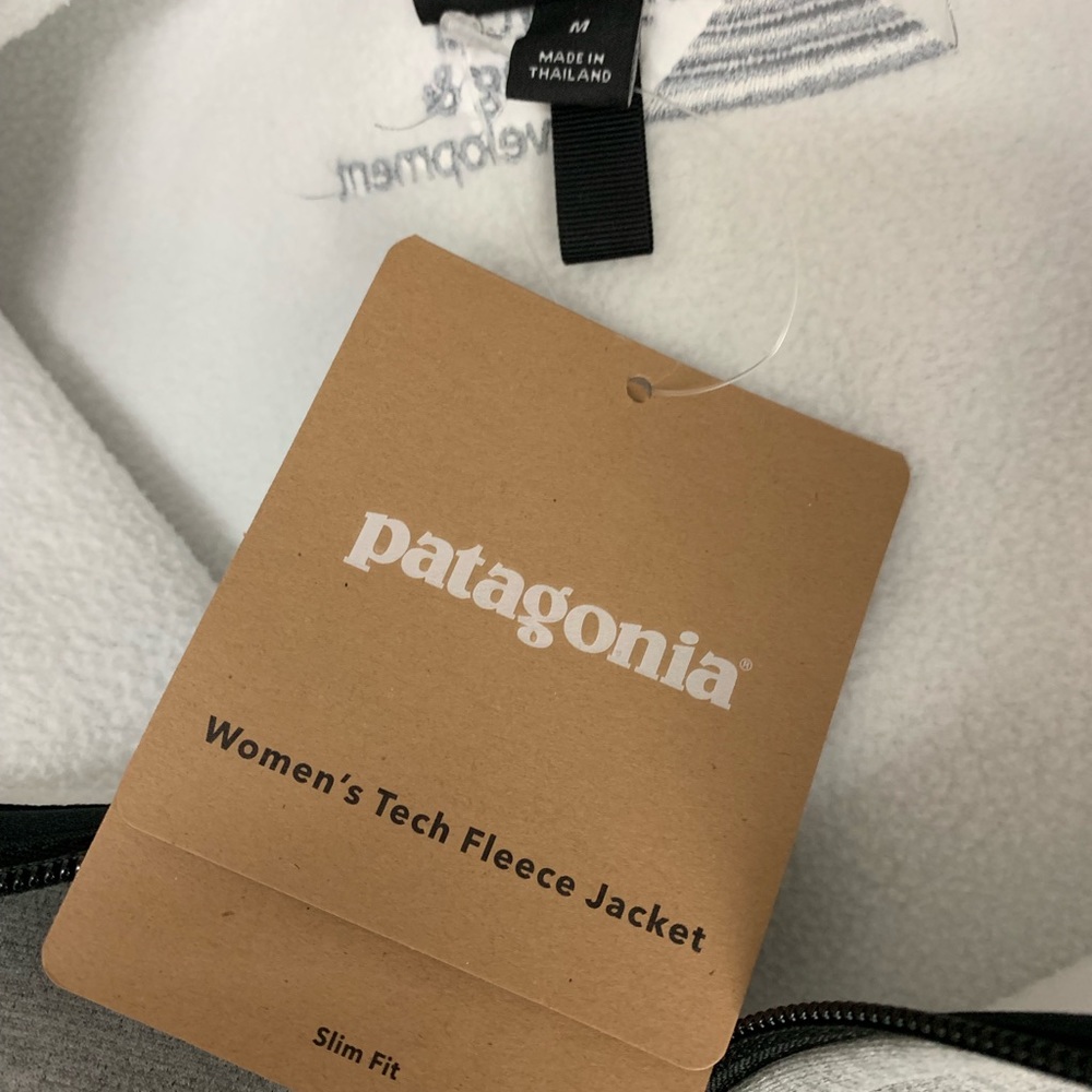 •Patagonia• New Tech Fleece Zip Jacket BRANDED - Picture 4 of 5